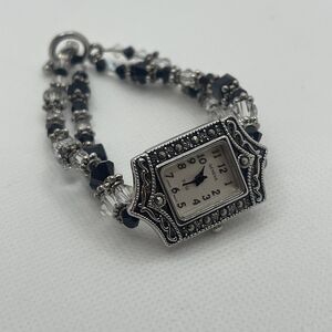 Geneva Elite #152 Watch Women Silver Tone Dial Beaded Band  7 Inch Band